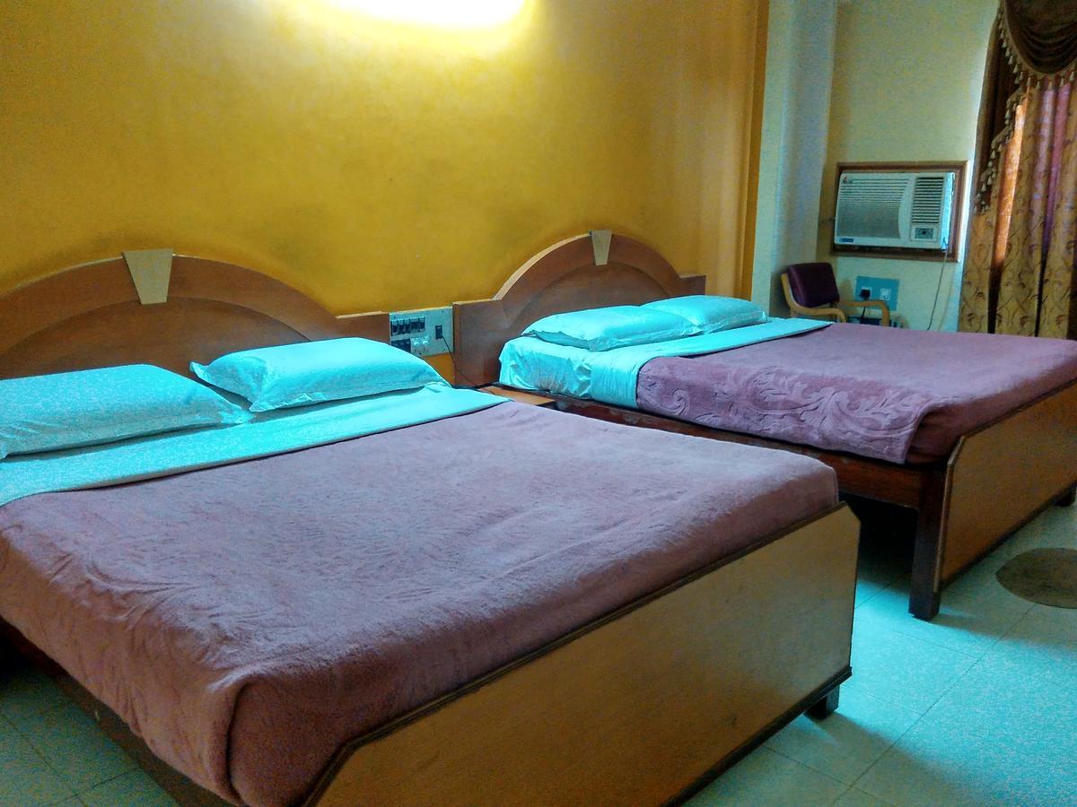 Hotel Vyshak Residency 마이소르 객실 사진